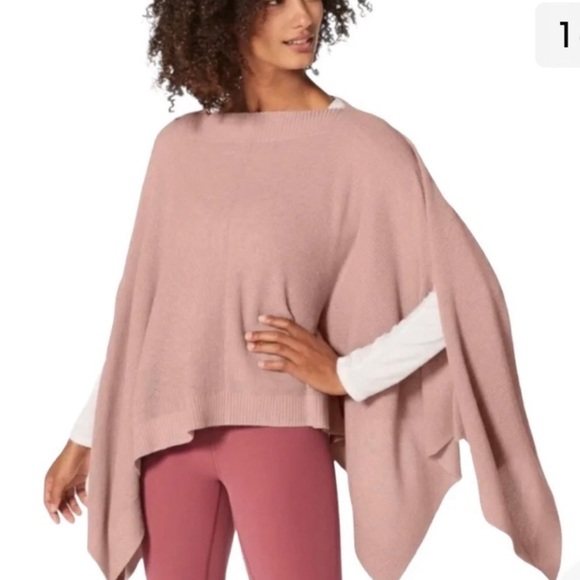 Lululemon Poncho - Picture 1 of 5
